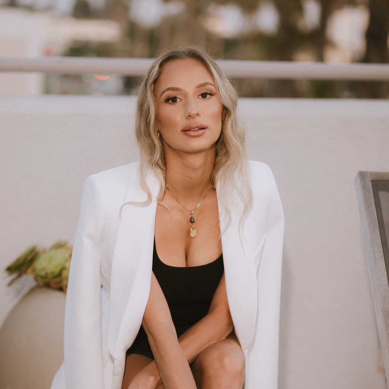 Ella  avatar