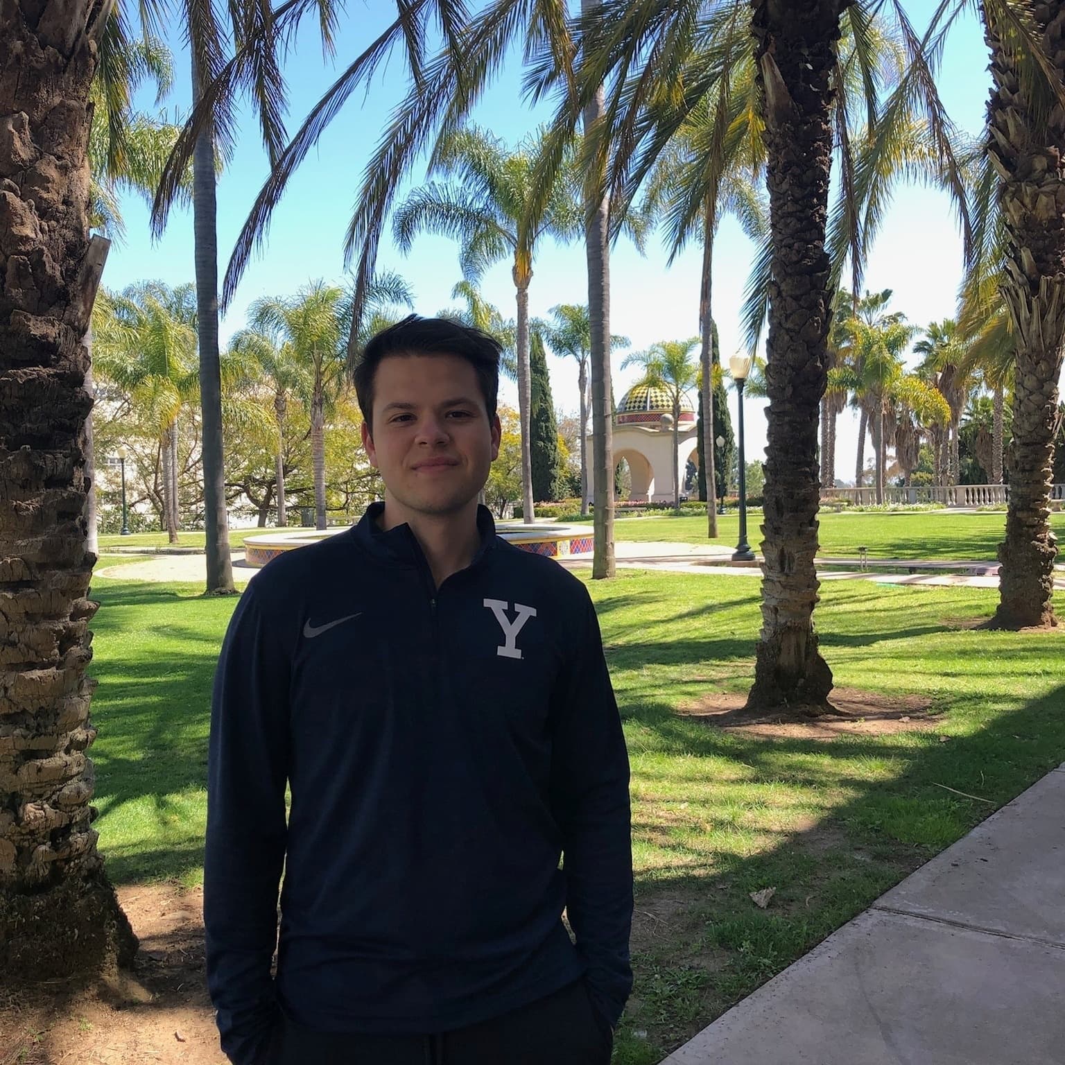 Arnulfo T avatar